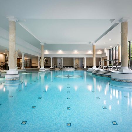 Delta Hotels By Marriott Manchester Airport Hale  Bagian luar foto