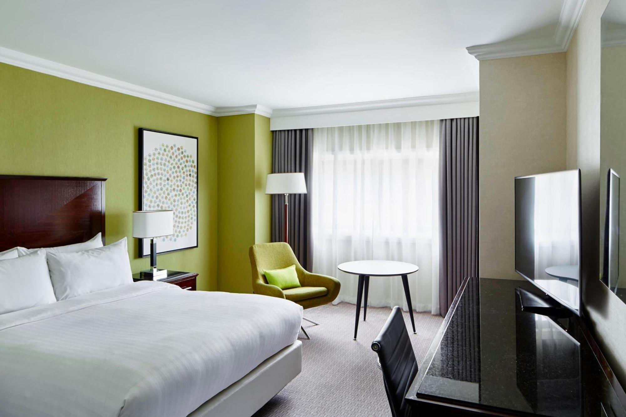 Delta Hotels By Marriott Manchester Airport Hale  Bagian luar foto