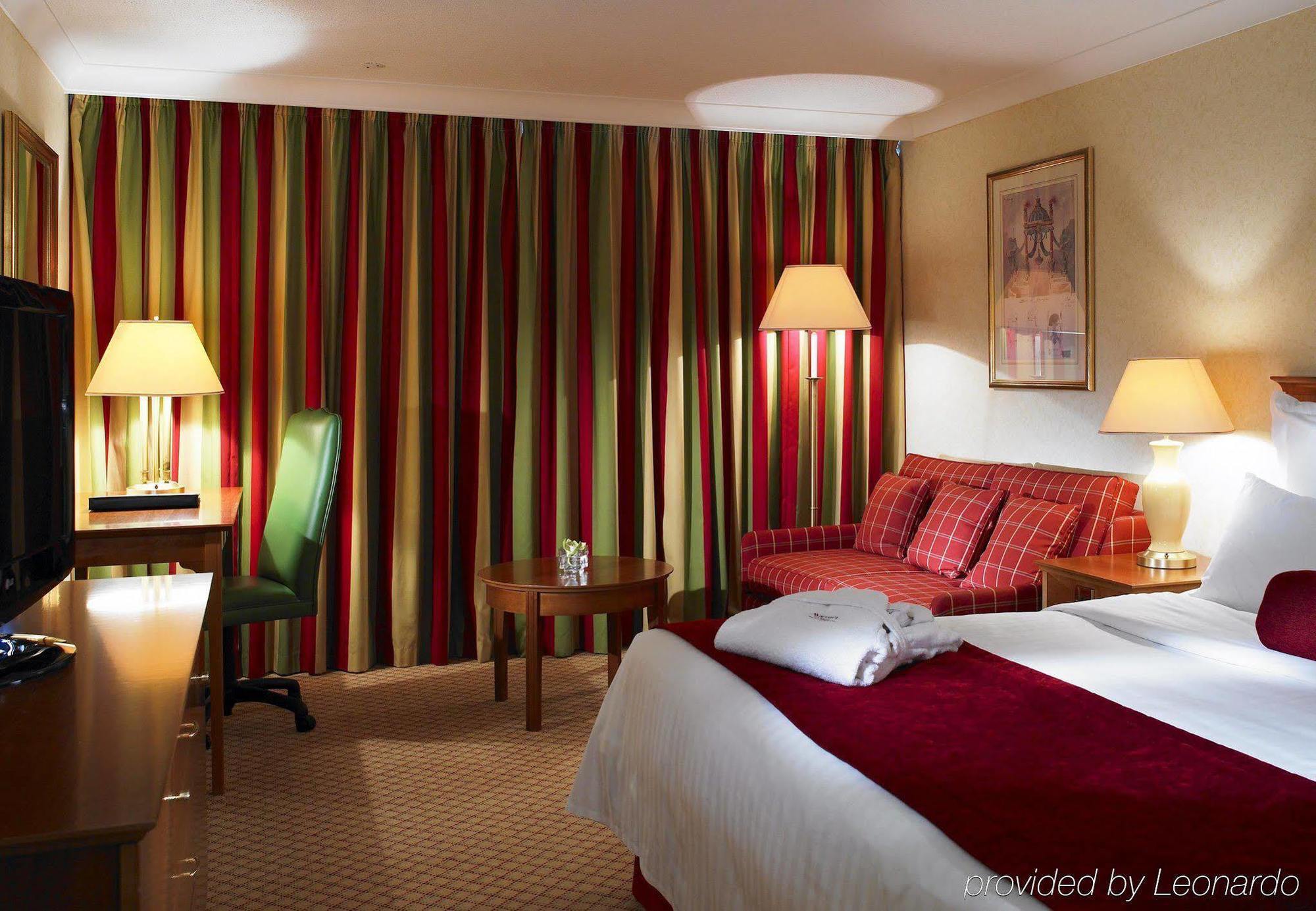 Delta Hotels By Marriott Manchester Airport Hale  Ruang foto